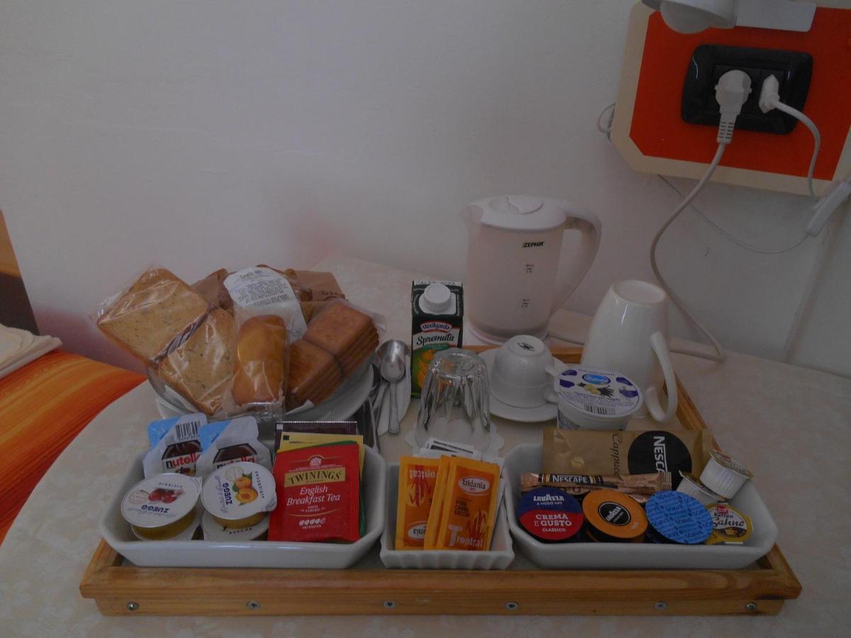 Bed and Breakfast Le Rose Malpensa Бусто-Арсизио Экстерьер фото