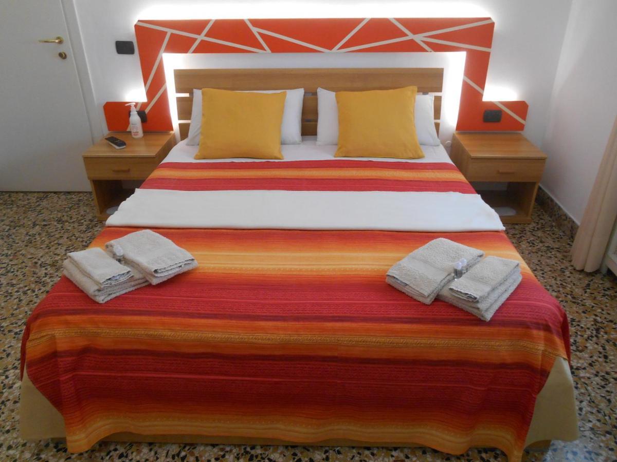 Bed and Breakfast Le Rose Malpensa Бусто-Арсизио Экстерьер фото